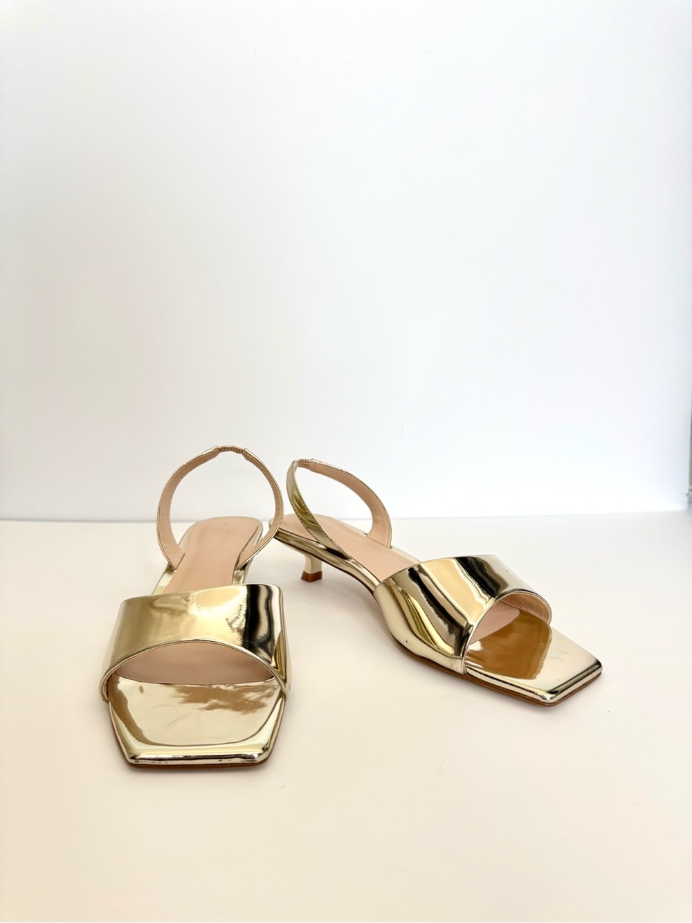 Maeve Square-Toe Slingback Kitten Heels Gold Size 8 New in Box